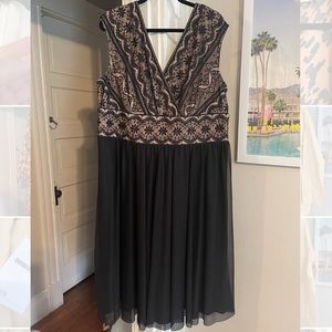 Black and tan Size 18 dress